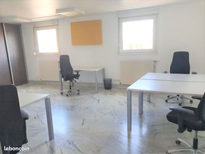 Location Bureau 33m2 électricité et chauffage inclus (location courte durée possible)