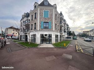 Local commercial 75 m²