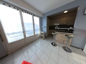 Part loue lumineux studio meublé proche centre gare fonderie