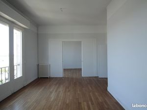 Appartement T3 quai des chartrons 88m