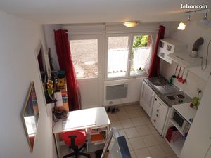 Studio à côté de l'institut de GENECH