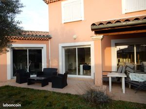 Location villa dans le golf de la valdaine