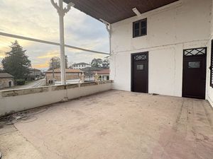 Maison 8 pièces 275 m²