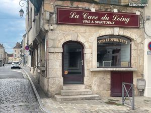 Local commercial 110 m² – Emplacement Premium – Angle de rue – Centre-ville de Nemours