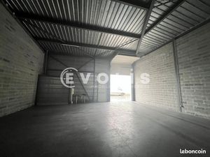 Local d'activité 310 m²