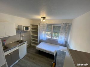 Petit studio rénové proche CHU/Vatel/IUT