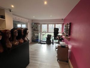 Bagneux – 160 m² en RDC – local commercial / habitation / mixte – très lumineux  traversan