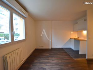 Studio 1 pièce 26 m²