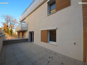 Studio lumineux avec terrasse de 20 m² + parking – Résidence 2016