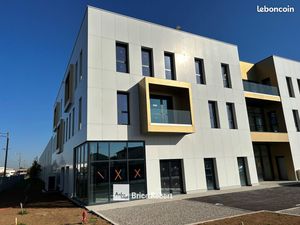 Local d'activité 301 m²