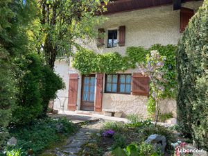 T1bis Meublé   34m2 à La Balme de Sillingy + petite terrasse