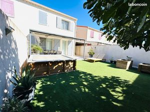 ? Maison 3 chambres avec terrasse  piscine et garage – proche mer et Marseille