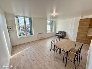 Appartement T2 rénové – 45 m² - Dieppe  Place Nationale