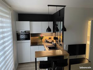 Studio meublé + parking + cave  chauffage et eau inclus  450m RER B Robinson