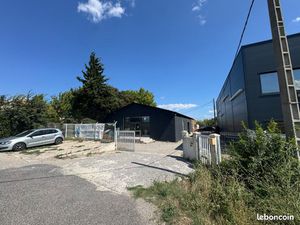 Local professionnel commercial