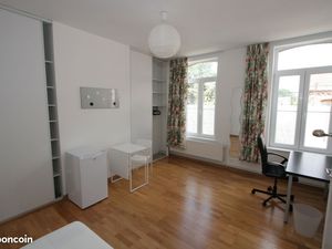 Chambre meublée PROCHE MÉTRO CHR LILLE EURASANTÉ