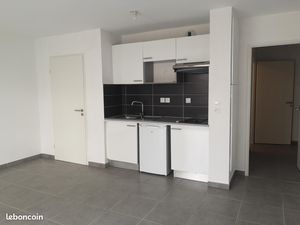 Studio 1 pièce 37 m²