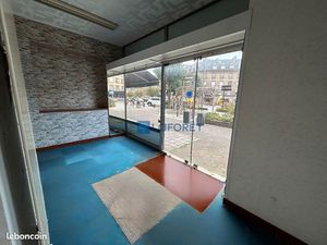 Local commercial 55 m² FLERS