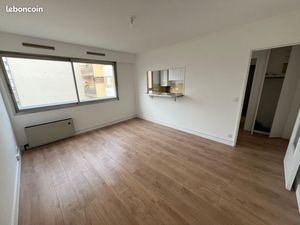 Loue T2 42m² Courbevoie entre La Défense et la gare