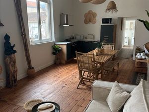 T3 meublé hypercentre avec jardin et jaccuzi