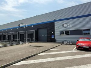 Local industriel 7 064 m²