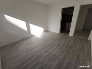 Loue appartement 2 pièces