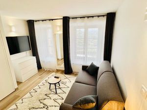 Appartement Rénové à Neuf et Meublé à Neuf  Avec Climatisation Réversible