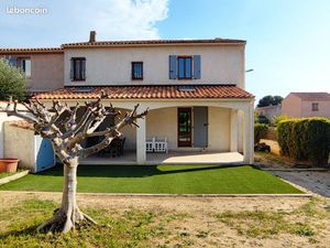 Villa à proximité du centre de Sanary