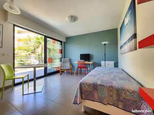 Location meublée studio 22 m² Nice - Haut de Cimiez (06100) : 940 CC