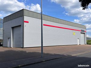 Local commercial - Sens Nord