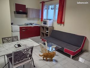 Appartement F2 à louer. Amilly. Libre de suite. Meublé. 580 charges comprises