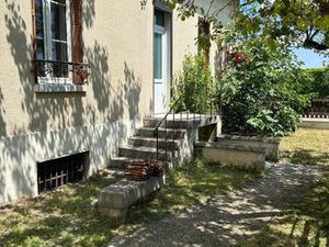 Jolie maison de ville avec jardin