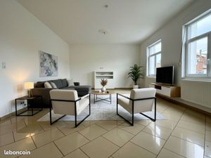 Maison 5p - 104 m2 - 3 chb + bureau - grande cour carrelée - cave - espace indépendant de 