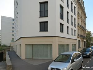 Location pure - Commerce d'Angle - 250 m2 - Reuilly Diderot 75012 Paris