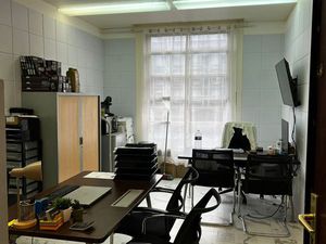 BUREAU 17 2m² A LOUER 95 - 300 HT