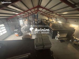 Entrepôt 1316 m² Gonesse