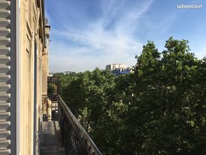 Particulier vend appartement 3 pièces 61 23 m2 vue sur le Canal Saint-Martin