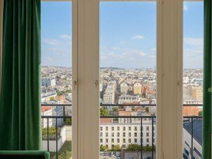 Studio lumineux avec vue exceptionnelle