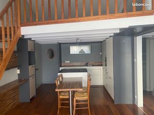 T2 avec mezzanine plein centre