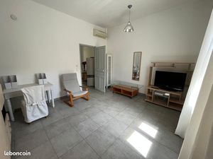 Grand studio meublé - nîmes quartier gare/d’alzon - jardin et garage