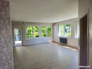 Appartement F2 80m2 avec terrain