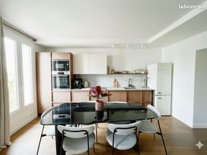 T2 Refais à Neuf par Architecte - Dernier étage calme absolu