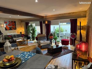 NIORT proche mairie bel appartement T3