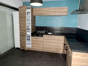 Appartement avec balcons rue Bergson