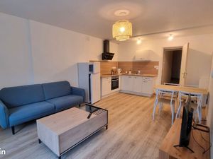 T2 meublé Guéret centre. Stationnement devant