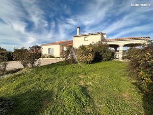 Maison 8 pièces 247 m²