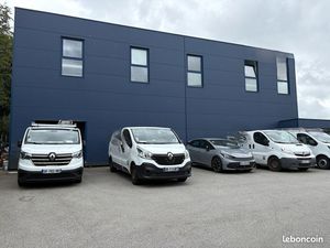 Local 360 m² GOUESNOU