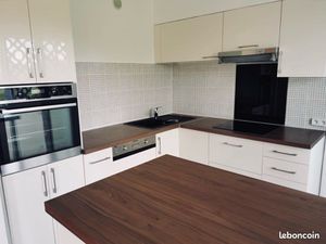 T2 meublé – 39 71 m² – 9ᵉ et dernier étage – Ascenseur – Disponible mi-janvier