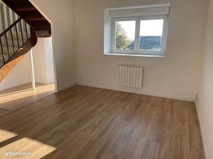 Maison à louer à Plouguernevel