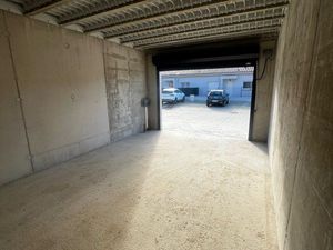 Grand garage de 24m2 avec eau et électricité